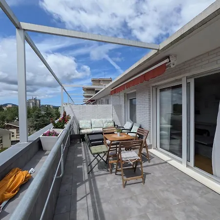 Apartamento Carmen Y Adolfo Laredo